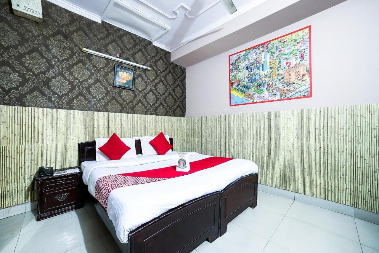 Oyo Downtown Inn Near Leisure Valley Park 구르가온 외부 사진